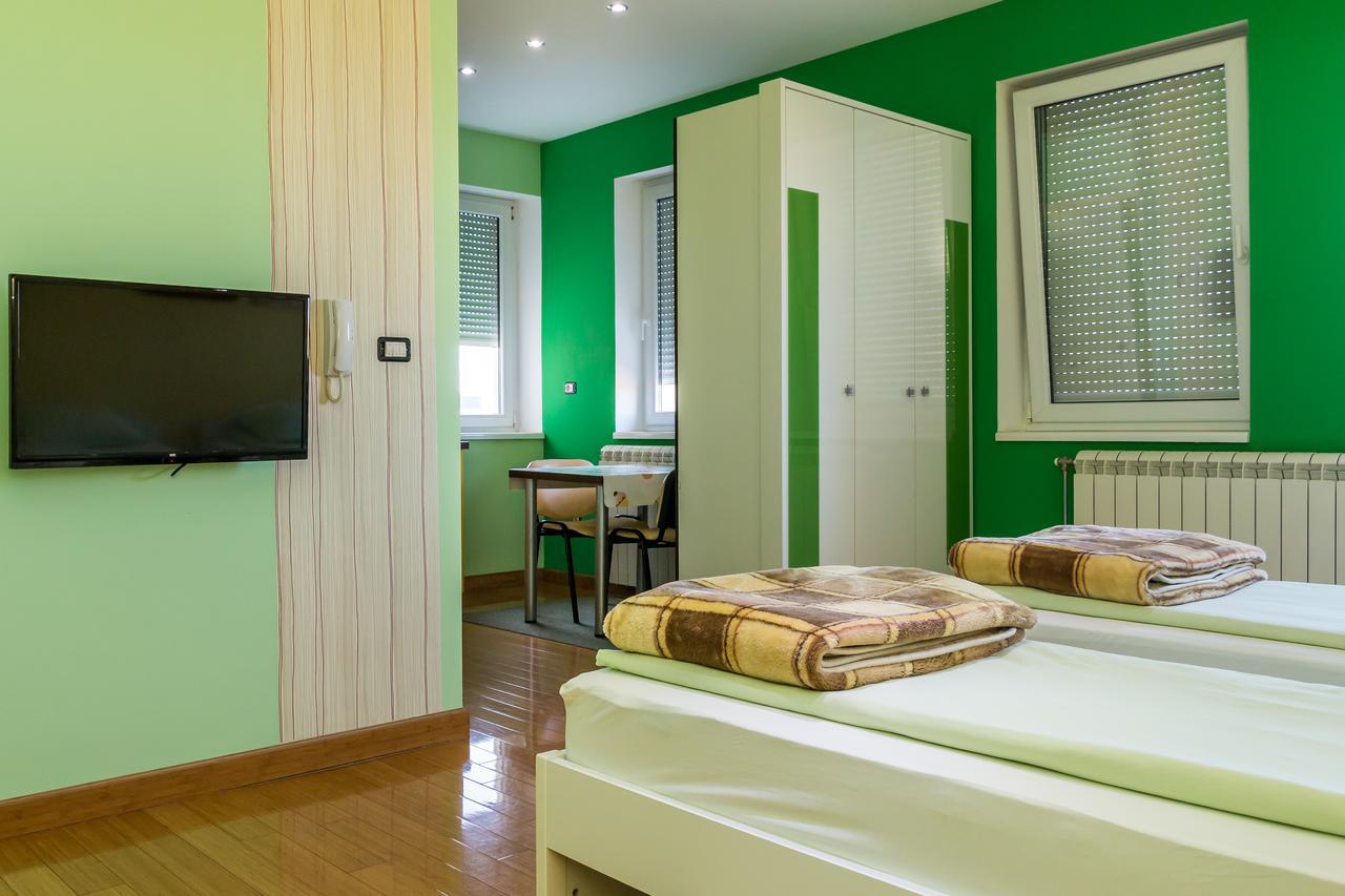Kalanj Apartmani I Sobe Beograd Ngoại thất bức ảnh